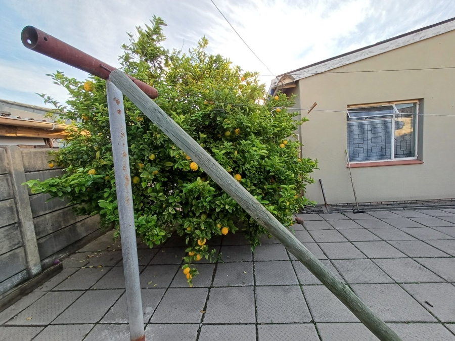 3 Bedroom Property for Sale in Bishop Lavis Western Cape